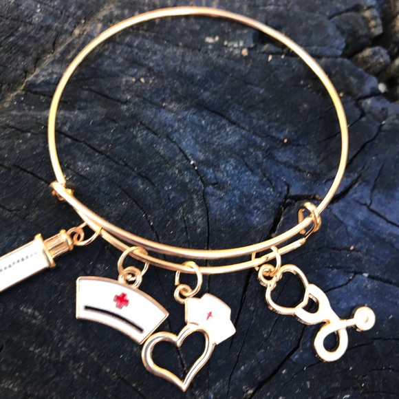 Nurse/doctor charms bracelet - Picture 5 of 8